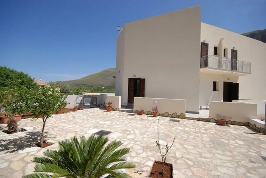 Bed & Breakfast B&B La Chiocciola Castelluzzo Italia